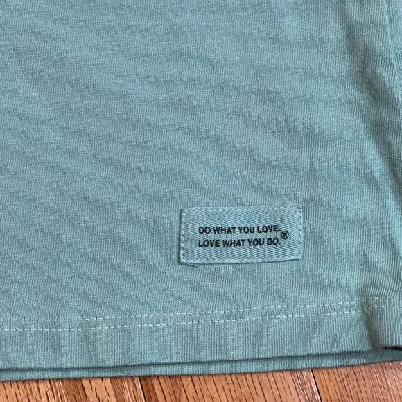 Life Is Good Crusher Tee Womens Long Sleeve Tee Size Small S Green V-Neck Shirt - Picture 5 of 10